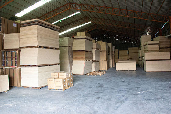 FIRST-CLASS Mdf Board Prices / Mdf Grade FIRST-CLASS / Background 6mm / 9mm / 12mm / 18mm